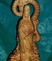 Rω Dragon kannon of wood carving